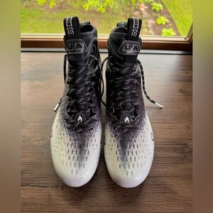 Under Armour Spotlight Football Cleat